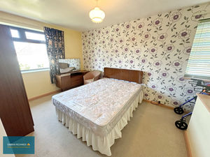 Bedroom- click for photo gallery